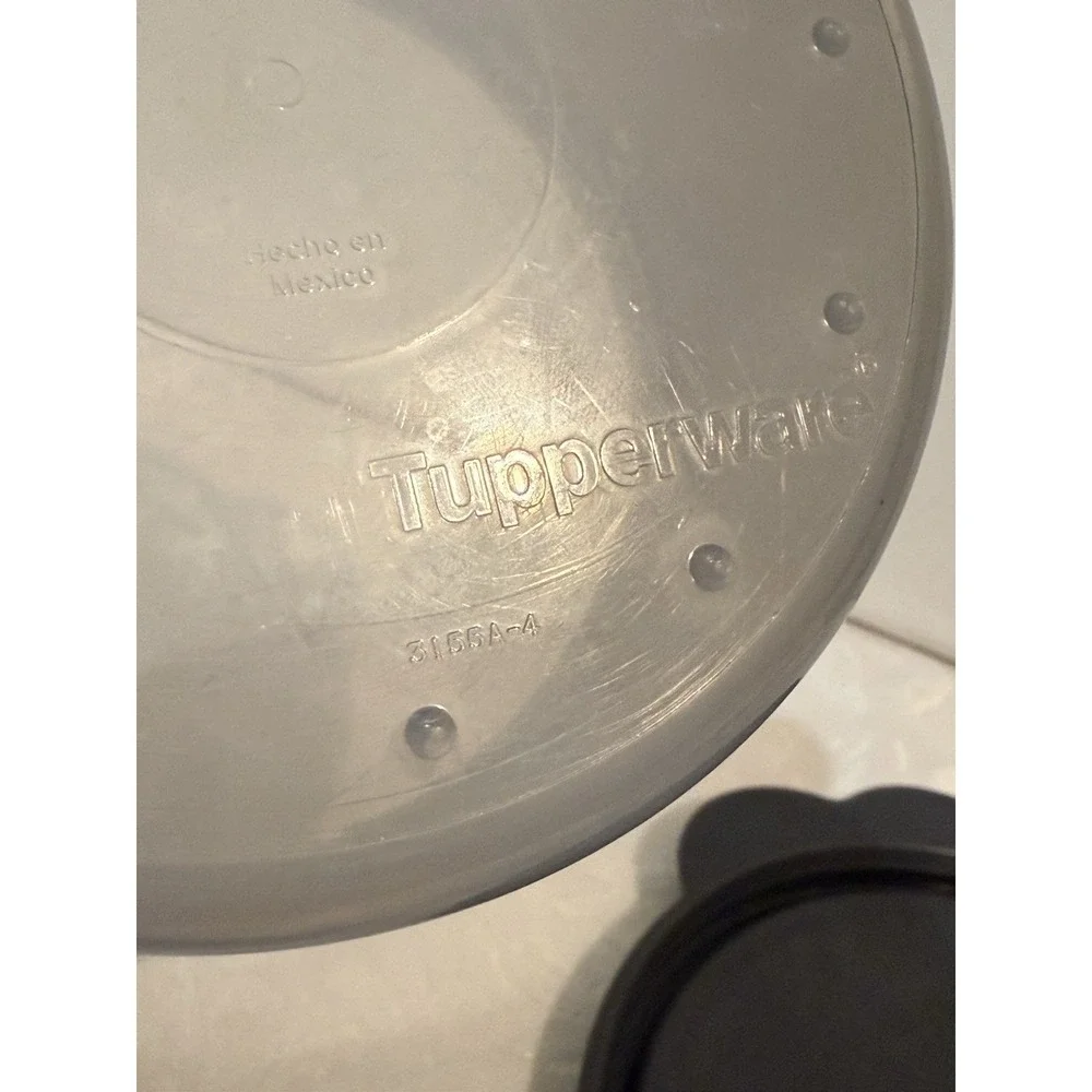 Tupperware CrystalWave PLUS microwave soup‎ mugs with ergonomic handles